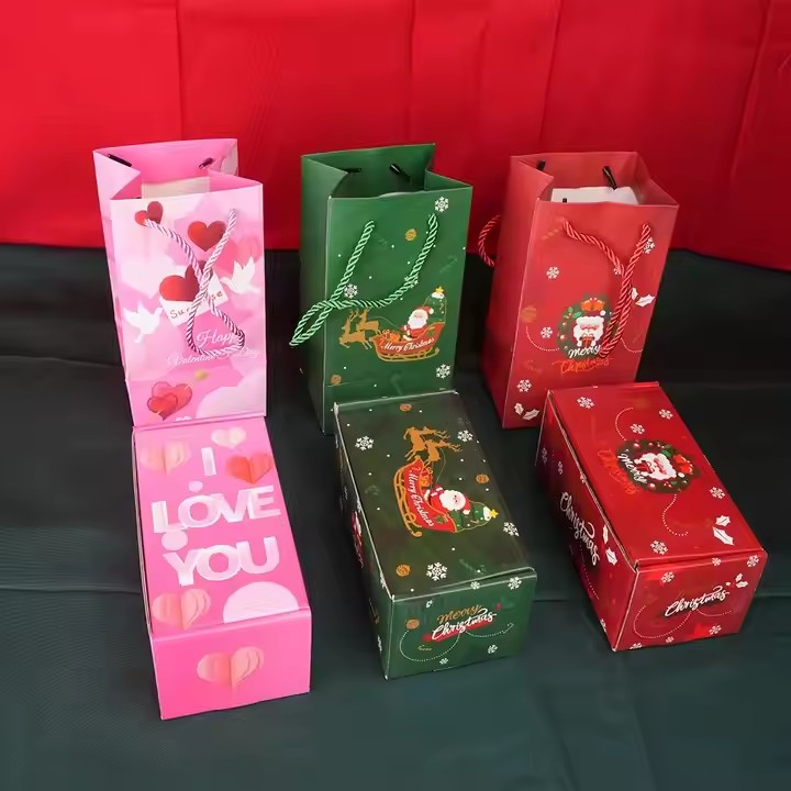 Christmas packaging cardboard mystery surprise explosion surprise bounce red envelope play money box